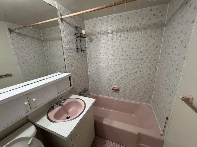 Apartment for rent in Mulhurst Bay, Ontario