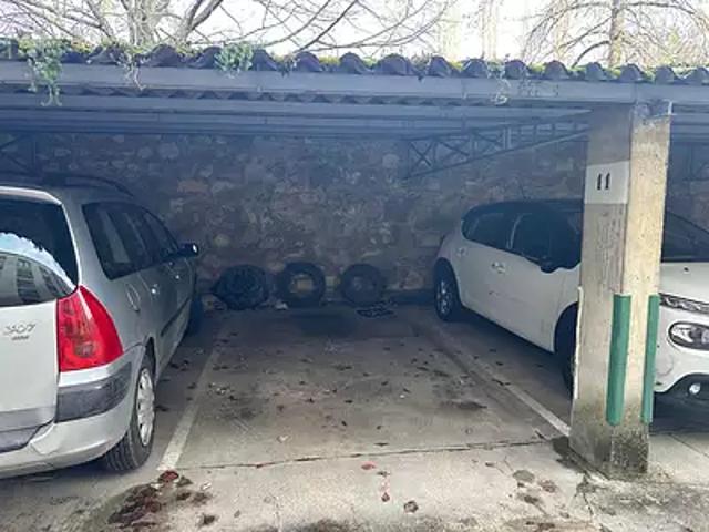 Garage vente à Saint-Germain-en-Laye, Le Vésinet