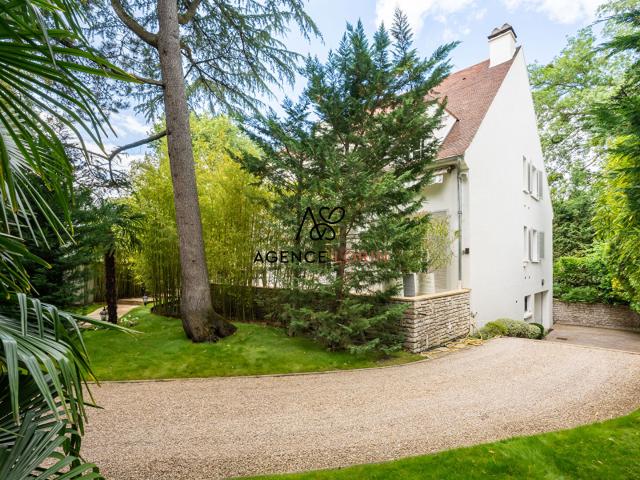 Maison vente à Saint-Germain-en-Laye, Le Vésinet