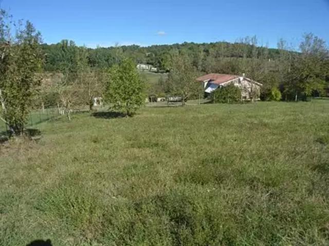 Terrain vente à Le Plantou, Le Vigan-en-Quercy