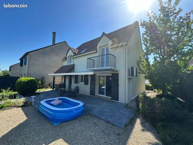 Maison vente à Versailles, Plaisir