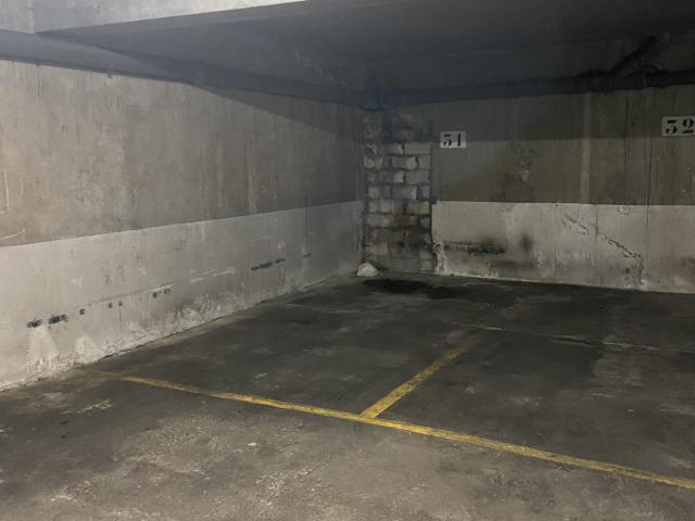 Garage vente à Paris, Île-de-France