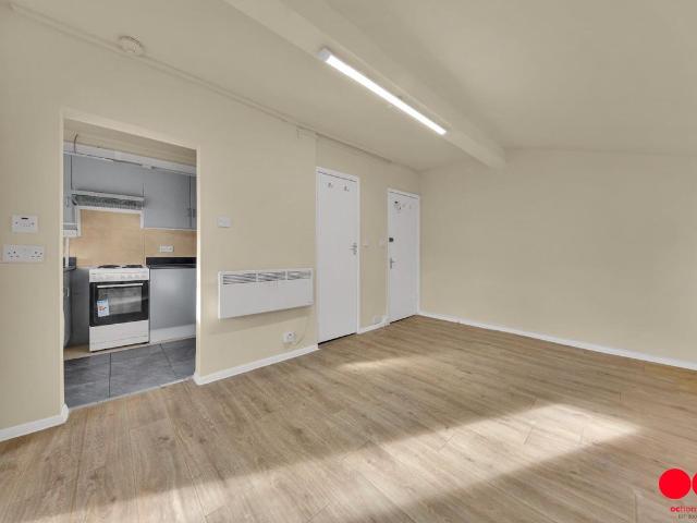 Studio for rent in Leyton, Greater London