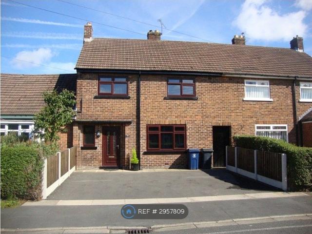 Room for rent in Roby Mill, Lancashire