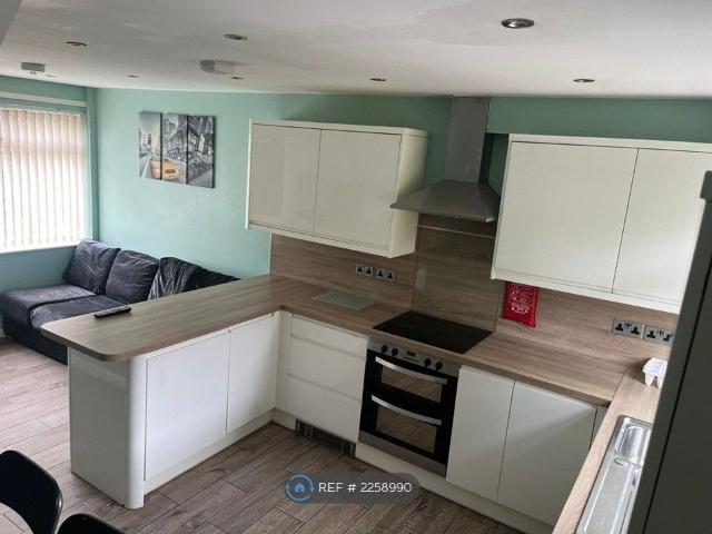 Room for rent in Harborne, West Midlands