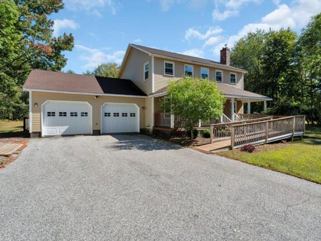 House for sale in Casco Village, Casco