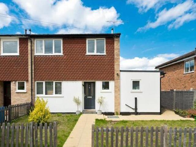 House for rent in Ascot