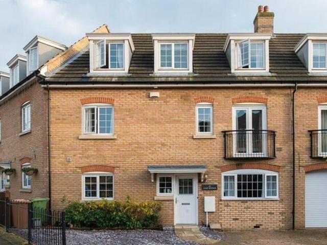 House for sale in Hampton Green, Cambridgeshire