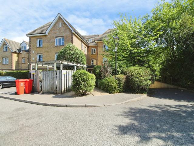 House for rent in Wealdstone, Greater London