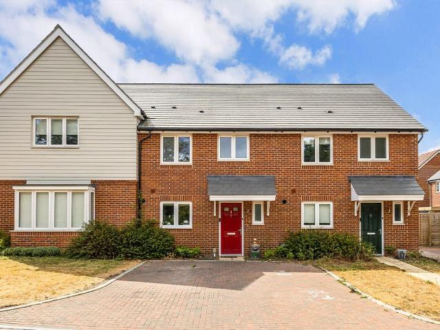House for rent in Crookham Village, Hart