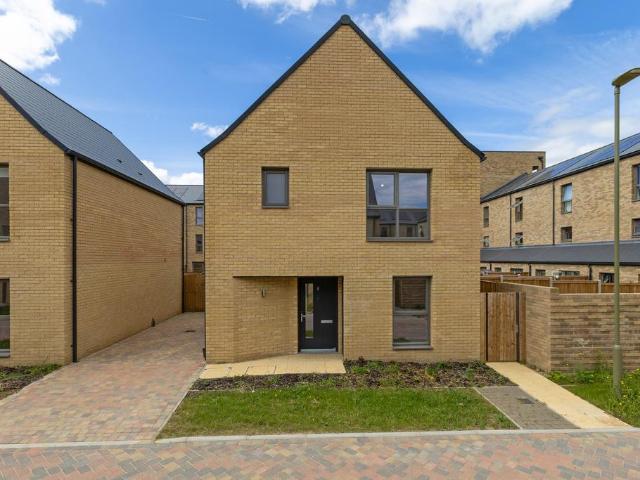 House for rent in Barton Park, The Slade