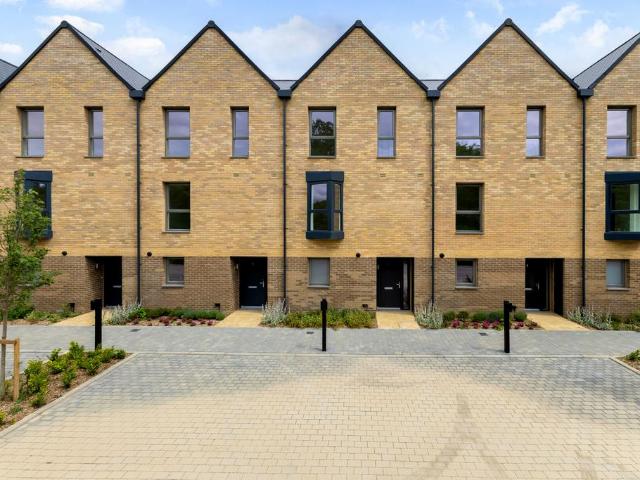 House for rent in Barton Park, The Slade