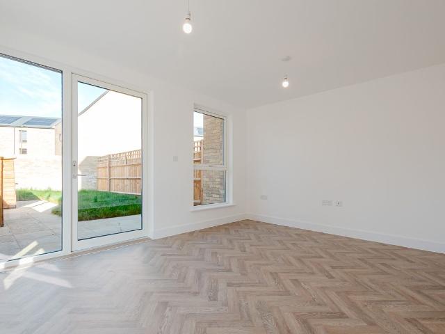 House for rent in Barton Park, The Slade