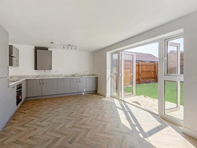 House for rent in Pebsham, Heathlands