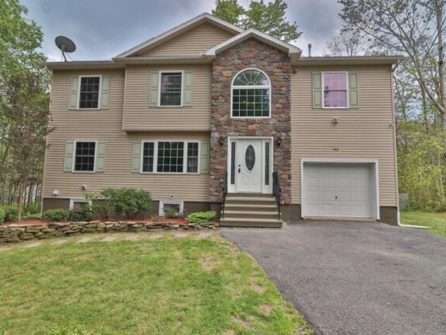 House for sale in Tobyhanna