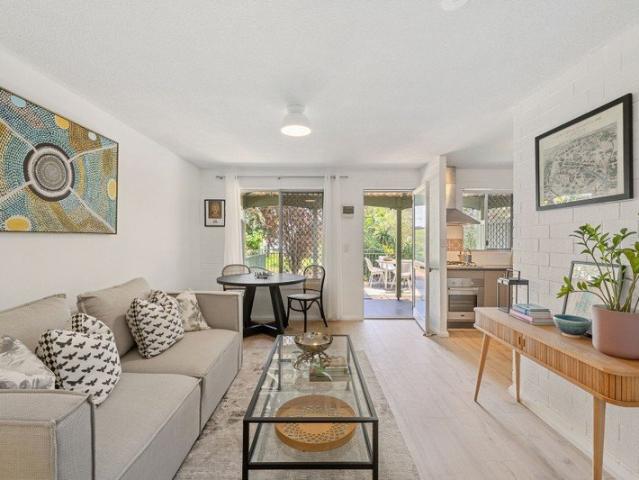 Townhouse for sale in Herdsman, City of Stirling