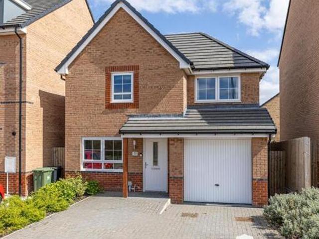 House for sale in Cleckheaton, West Yorkshire
