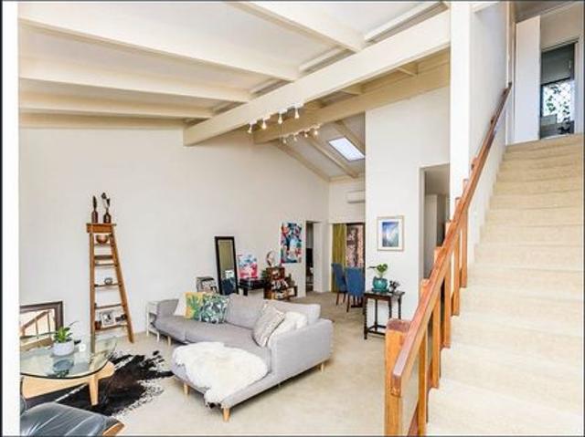 Townhouse for rent in Claremont, Western Australia