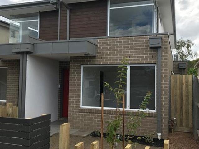 Townhouse for rent in Northcote, Melbourne