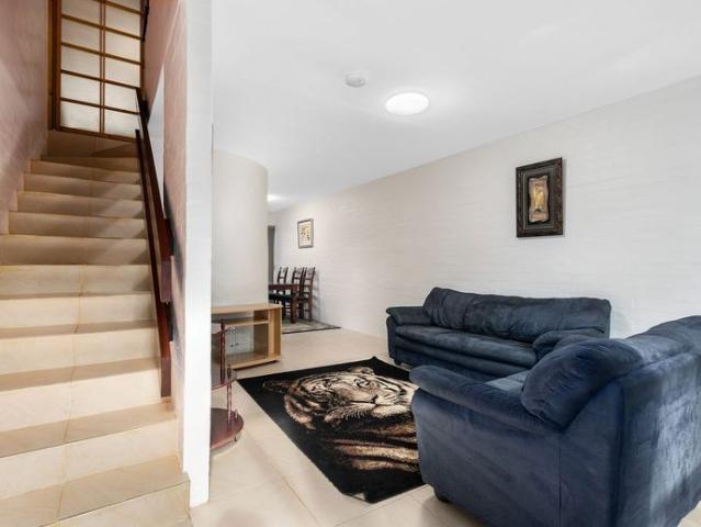 Townhouse for rent in Como, Western Australia