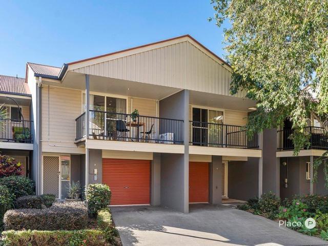 Townhouse for sale in Toombul, Queensland