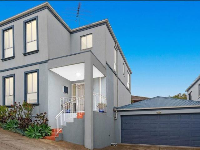 Townhouse for rent in Camerons Creek, Victoria