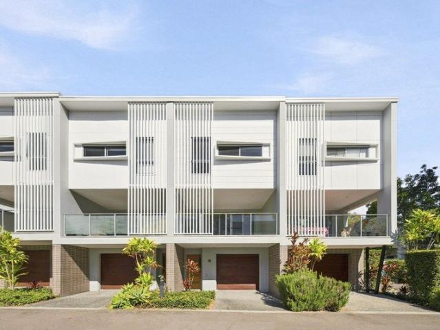 Townhouse for sale in Toombul, Queensland