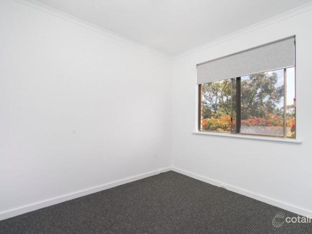 Townhouse for rent in Glendalough, City of Stirling