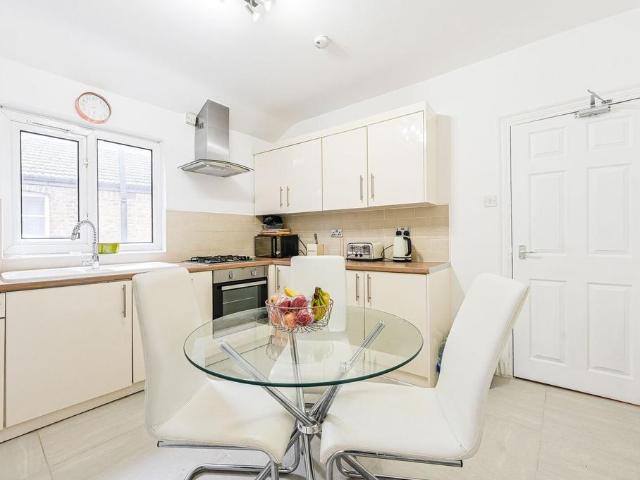 Apartment for rent in London Borough of Lewisham, Greater London