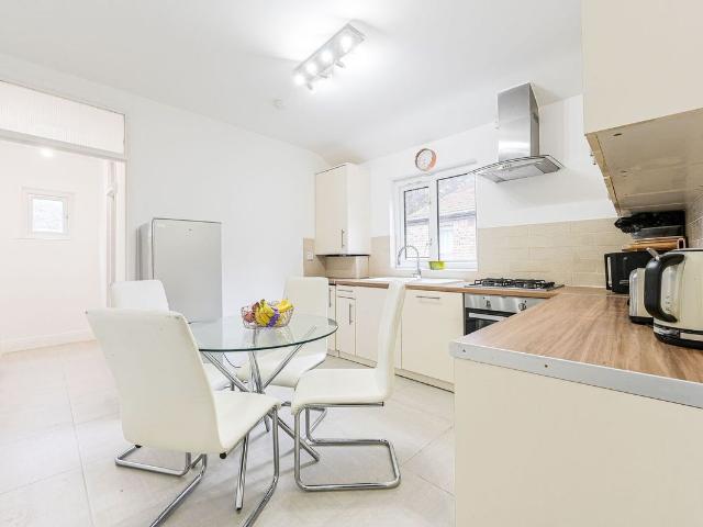 Apartment for rent in London Borough of Lewisham, Greater London