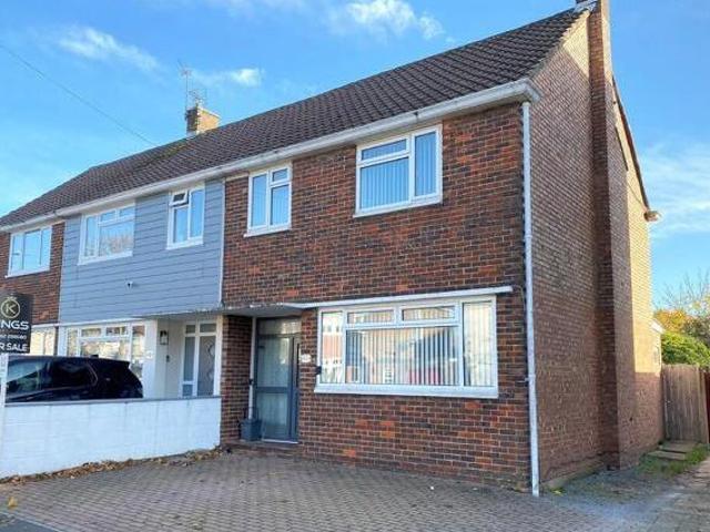 House for sale in Spring Vale, Hampshire