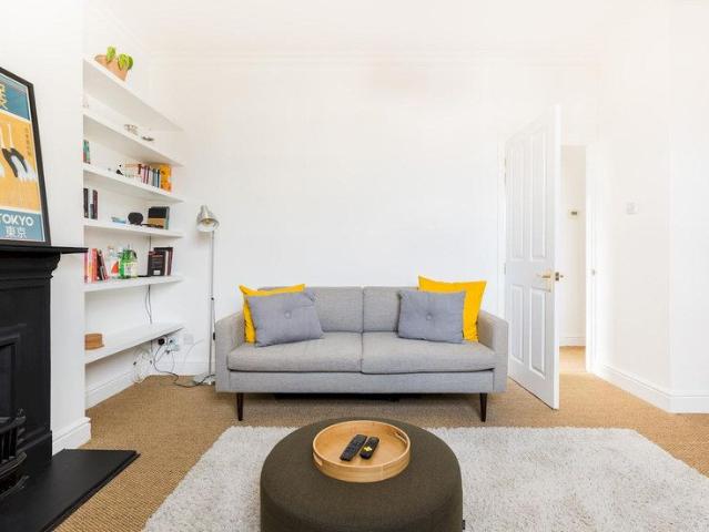 Apartment for rent in Sydenham, Warwick