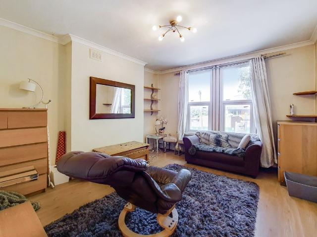 Apartment for rent in London Borough of Ealing, Greater London