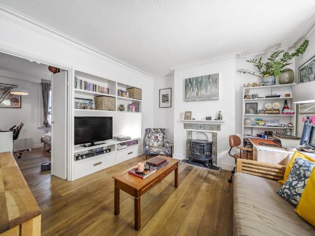 Apartment for rent in Hammersmith, Greater London
