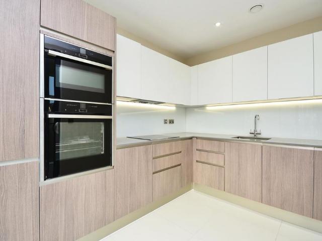 Apartment for rent in Guildford Park, Guildford