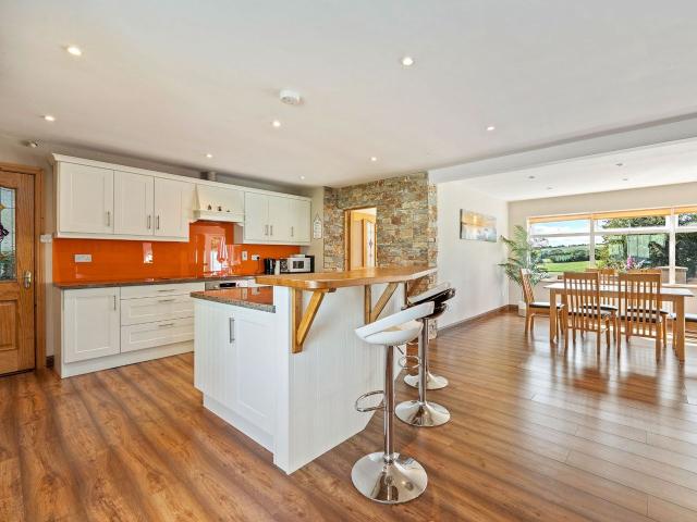 Farm for sale in Ballinhassig