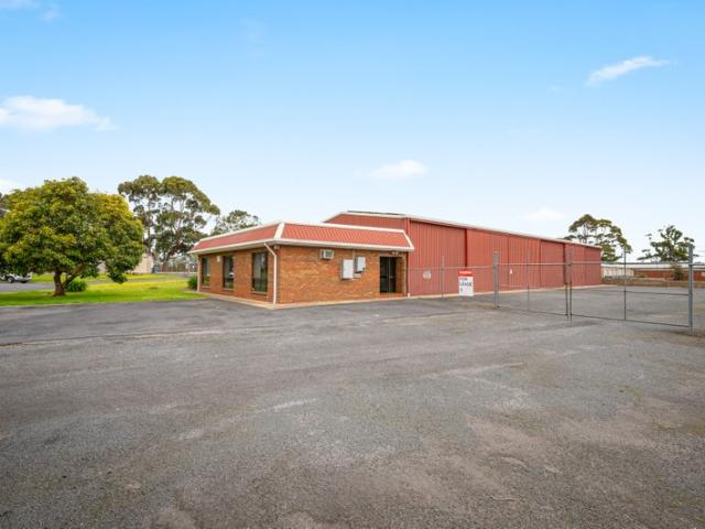 Warehouse for rent in Mount Gambier, South Australia