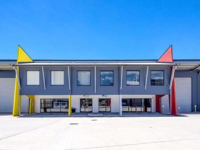 Warehouse for rent in Methul, Queensland