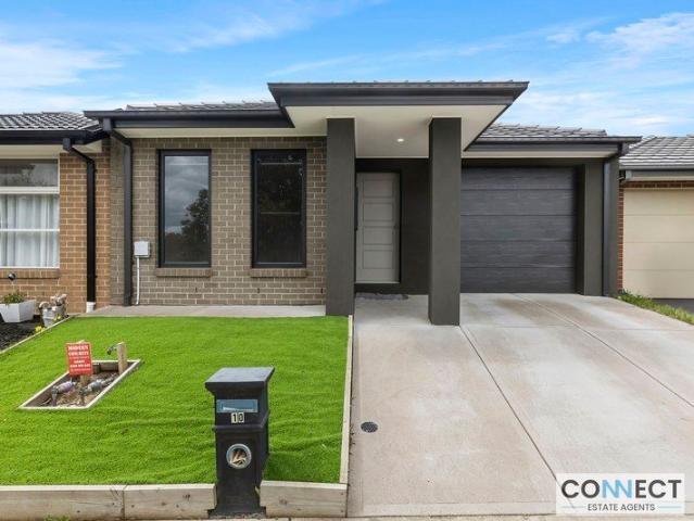House for rent in Alarah Estate, Melbourne
