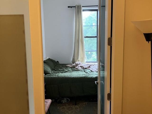 Room for rent in Arverne, New York