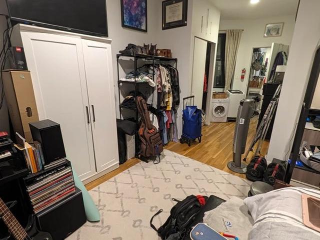 Room for rent in Arverne, New York