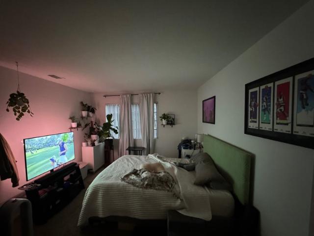 Room for rent in Costa Mesa, California