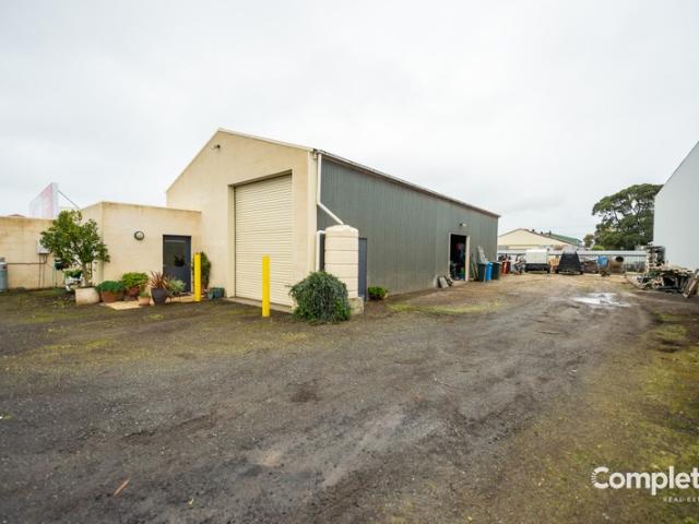 Warehouse for rent in Mount Gambier, South Australia