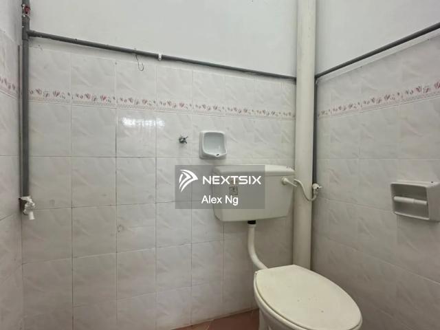 Warehouse for sale in Johor