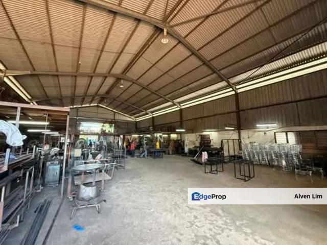 Warehouse for sale in Petaling, Alam Impian