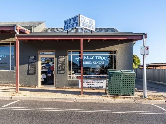 Retail for sale in Alexandra, Victoria