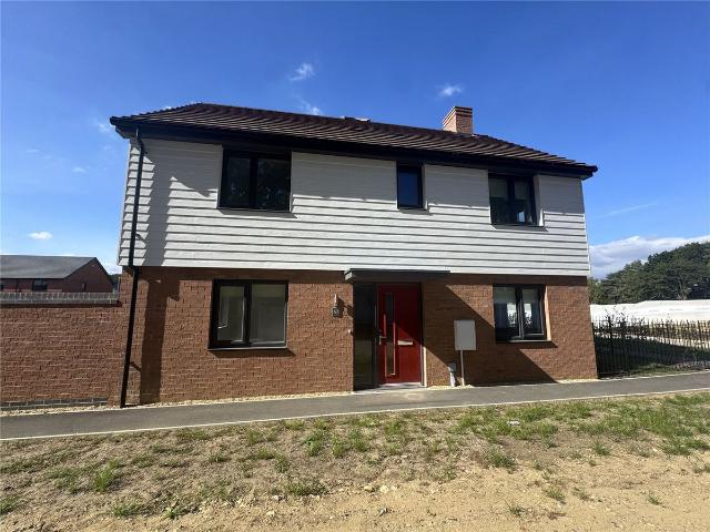 House for rent in London Borough of Havering, Greater London