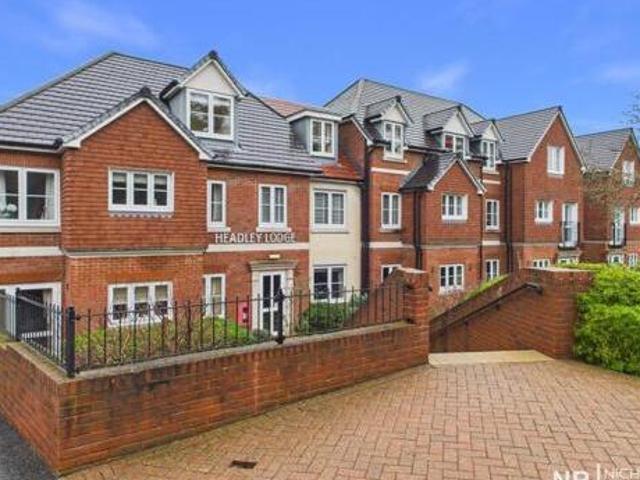 House for sale in Pachesham Park, Surrey