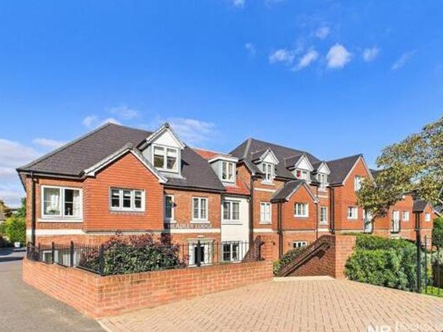 House for sale in Pachesham Park, Surrey