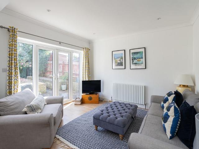 House for rent in Pachesham Park, Surrey
